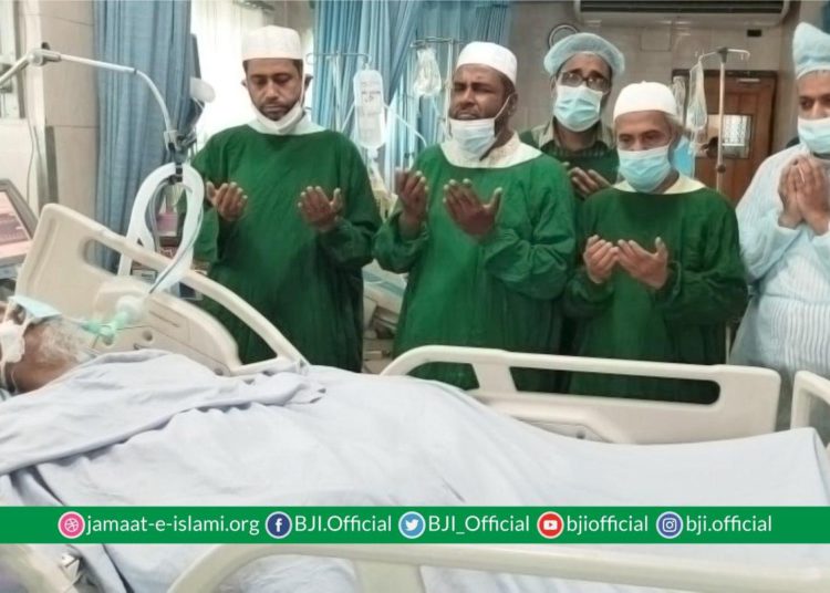 এডভোকেট শেখ আনসার আলীকে দেখতে হাসপাতালে জামায়াতে ইসলামীর সেক্রেটারি জেনারেল অধ্যাপক মিয়া গোলাম পরওয়ার