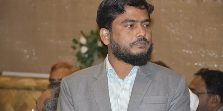 ঢাকা মহানগরী দক্ষিণের থানা আমীর ও সেক্রেটারিদের শিক্ষাশিবিরে আমীরে জামায়াত ডা. শফিকুর রহমান দেশের এই নাজুক পরিস্থিতিতে মুল দায়িত্বশীলদেরকে সর্বোচ্চ ঝুঁকি নিয়ে ভূমিকা পালন করতে হবে