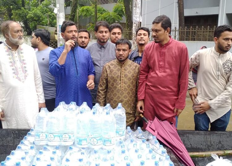 সিলেটে ঢাকা সিটি দক্ষিণ জামায়াতের ত্রাণ বিতরণ