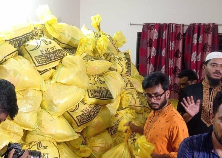 নেত্রকোনা ও কুড়িগ্রামের জন্য ফুড প্যাকেট প্রস্তুত হচ্ছে