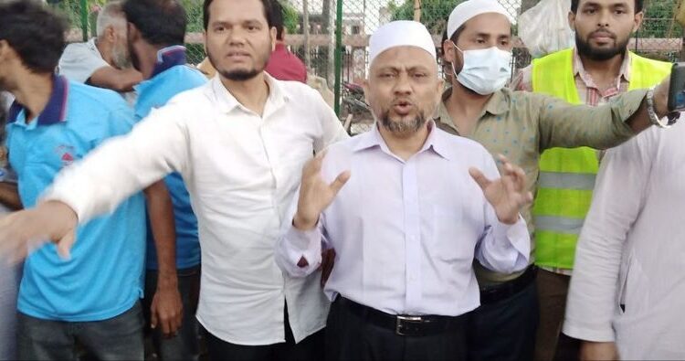 বঙ্গবাজারে ক্ষতিগ্রস্ত ব্যবসায়ীদের মাঝে ঢাকা মহানগরী দক্ষিণ জামায়াতের ইফতার বিতরণ