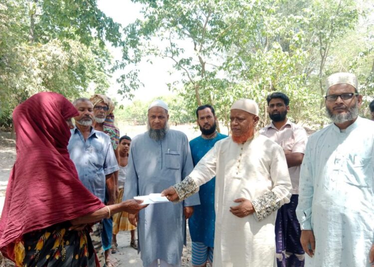 চাঁপাইনবাবগঞ্জের মানুষের বিপদ মুসবিতে সবসময় পাশে আছে জামায়াত