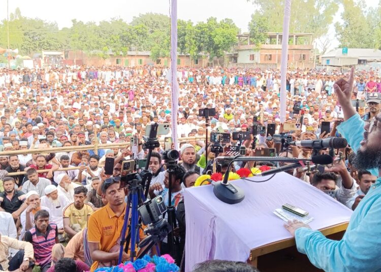 ঠাকুরগাঁও-এ বৈষম্য বিরোধী ছাত্র-জনতার গণঅভ্যুত্থানে নিহতদের জন্য দোয়া, আহতদের আশু সুস্থতা কামনা ও ছাত্র-জনতার ঐক্য সমাবেশ অনুষ্ঠিত