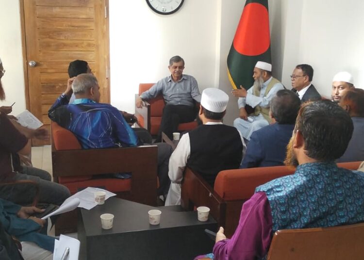 ননএমপিও শিক্ষকদের প্রতি সংহতি জানিয়ে জামায়াতে ইসলামীসহ সর্বদলীয় নেতৃবৃন্দের শিক্ষা উপদেষ্টার সঙ্গে সাক্ষাত