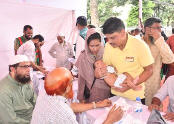 শাহবাগ পশ্চিম থানার উদ্যোগে ফ্রি মেডিকেল ক্যাম্প অনুষ্ঠিত