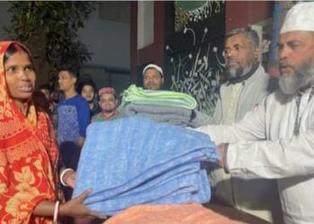 খিলগাঁও দক্ষিণ থানায় শীতবস্ত্র উপহার প্রদান অনুষ্ঠিত