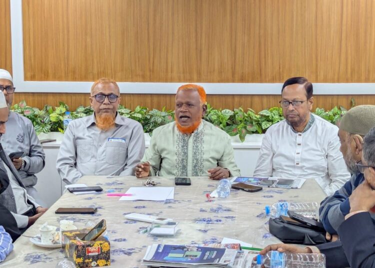 মহানগরীর নেতৃবৃন্দের সঙ্গে মতবিনিময় করলেন নবনির্বাচিত এমপি জননেতা নূরুল ইসলাম বুলবুল