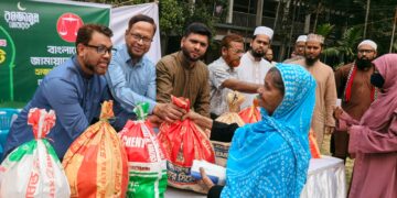 হাজারীবাগ উত্তর থানায় ইফতার ও সেহরির ফুড প্যাক বিতরণ