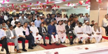 যমুনা টেলিভিশনের এক যুগ পূর্তি অনুষ্ঠানে আমীরে জামায়াতের শুভেচ্ছা বিনিময়