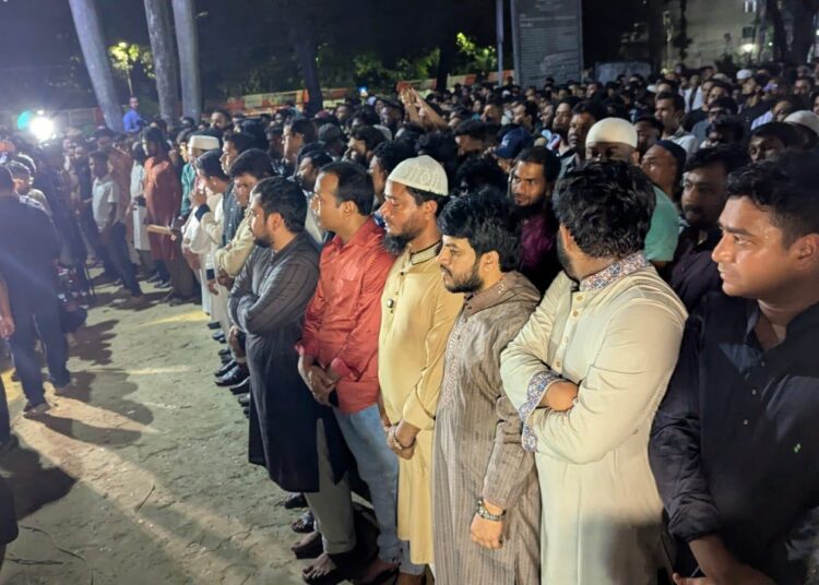 প্রখ্যাত ফুটবলার কায়সার হামিদের মেয়ে কারিনার জানাজায় ড. শফিকুল ইসলাম মাসুদ এমপি
