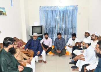 শহীদ পরিবারের সঙ্গে জামায়াত নেতৃবৃন্দের সাক্ষাৎ